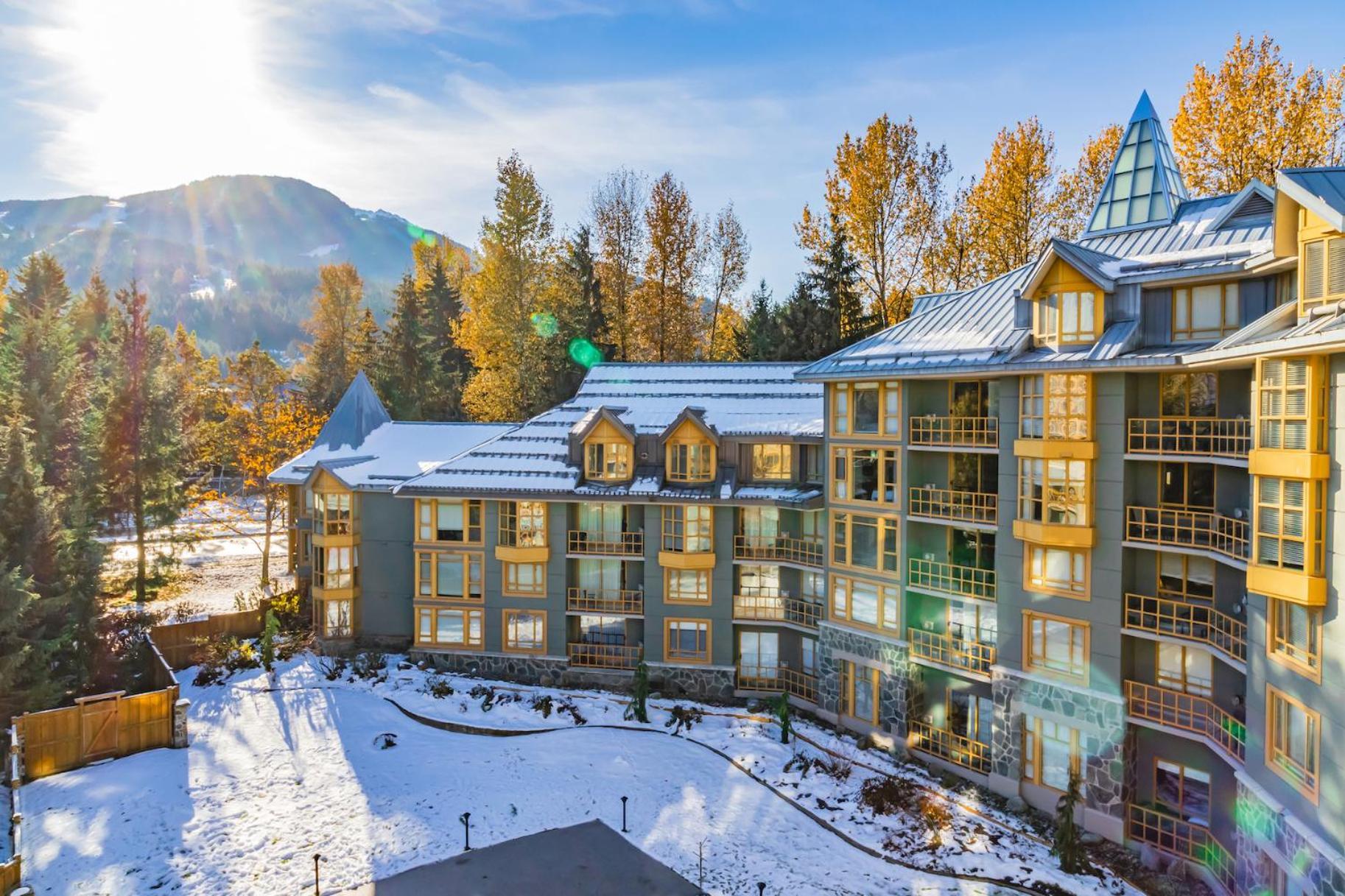 Cascade Lodge Whistler Exteriör bild
