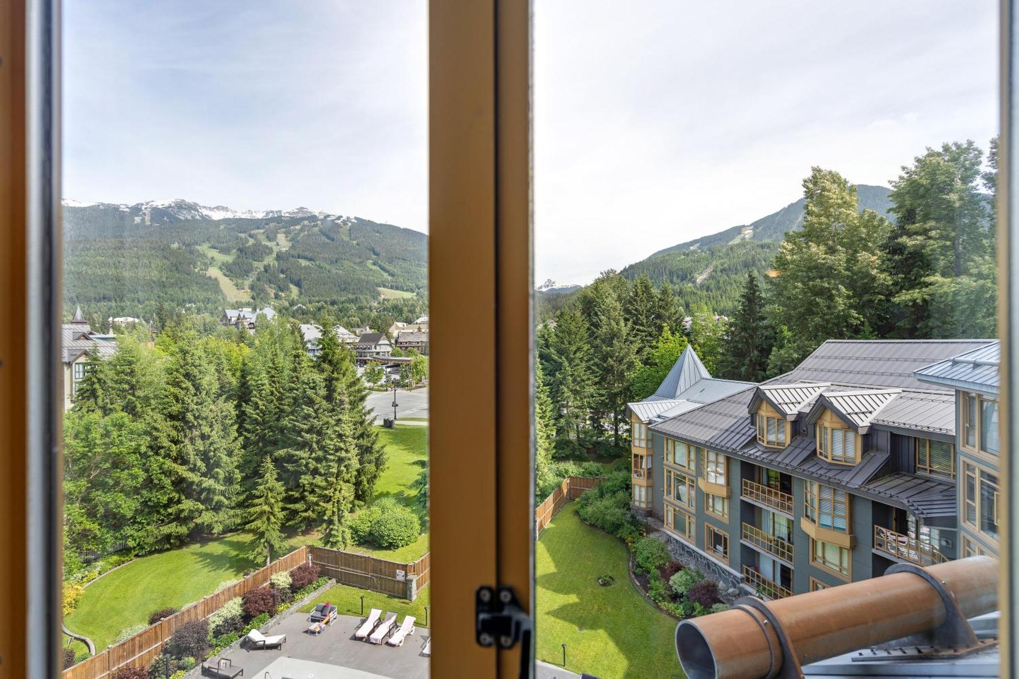 Cascade Lodge Whistler Exteriör bild